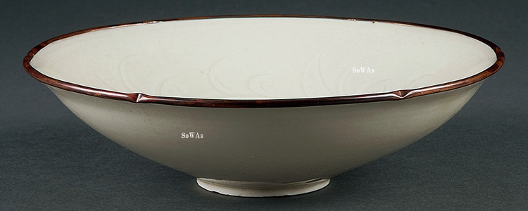 中国骨董品：定窯の白磁